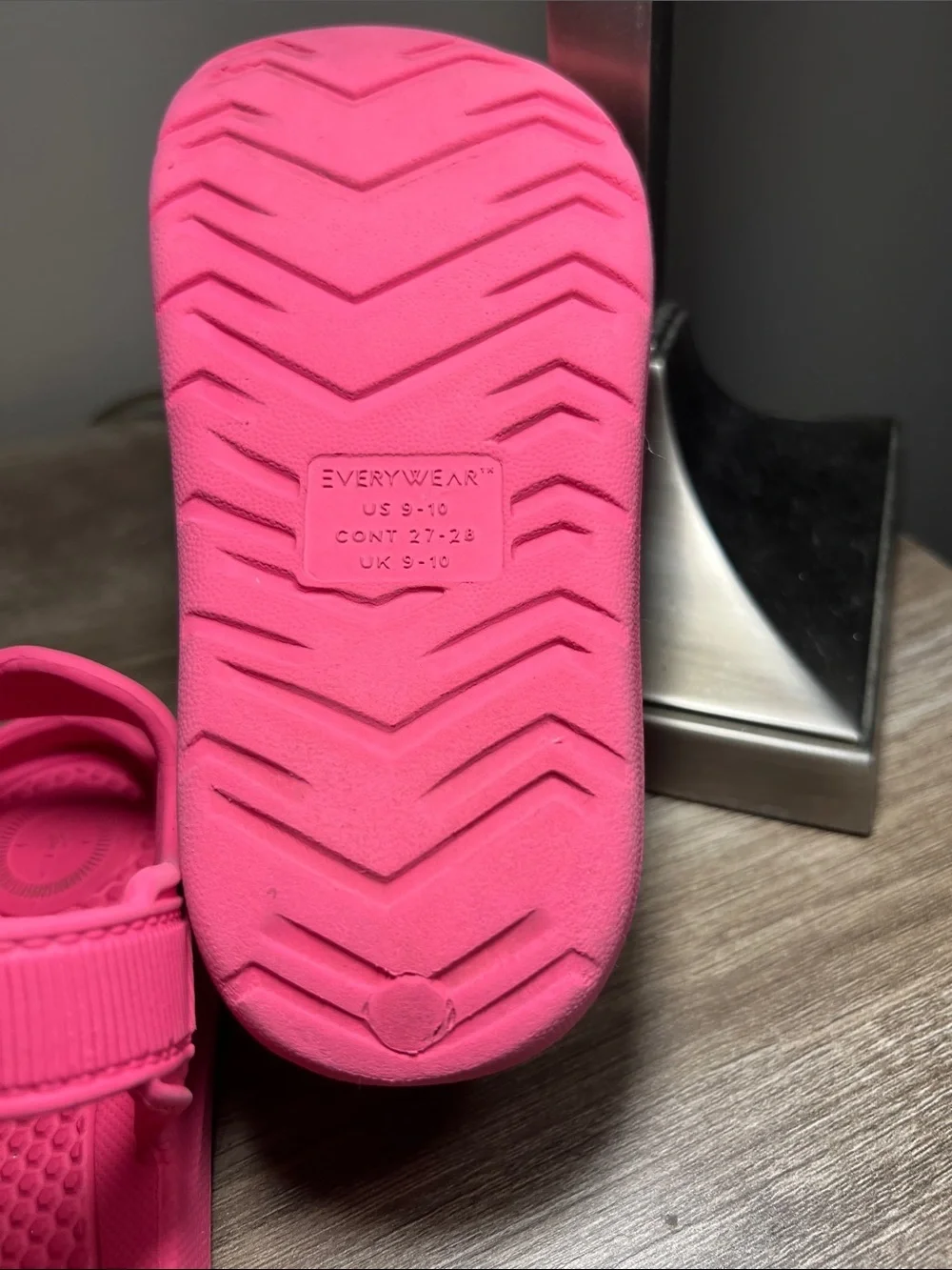 totes Kids Bright Pink Hook-and-Loop Sandals